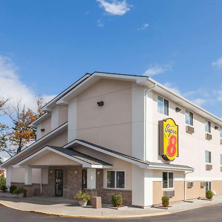 Super 8 By Wyndham Latham - Albany Airport Otel Dış mekan fotoğraf