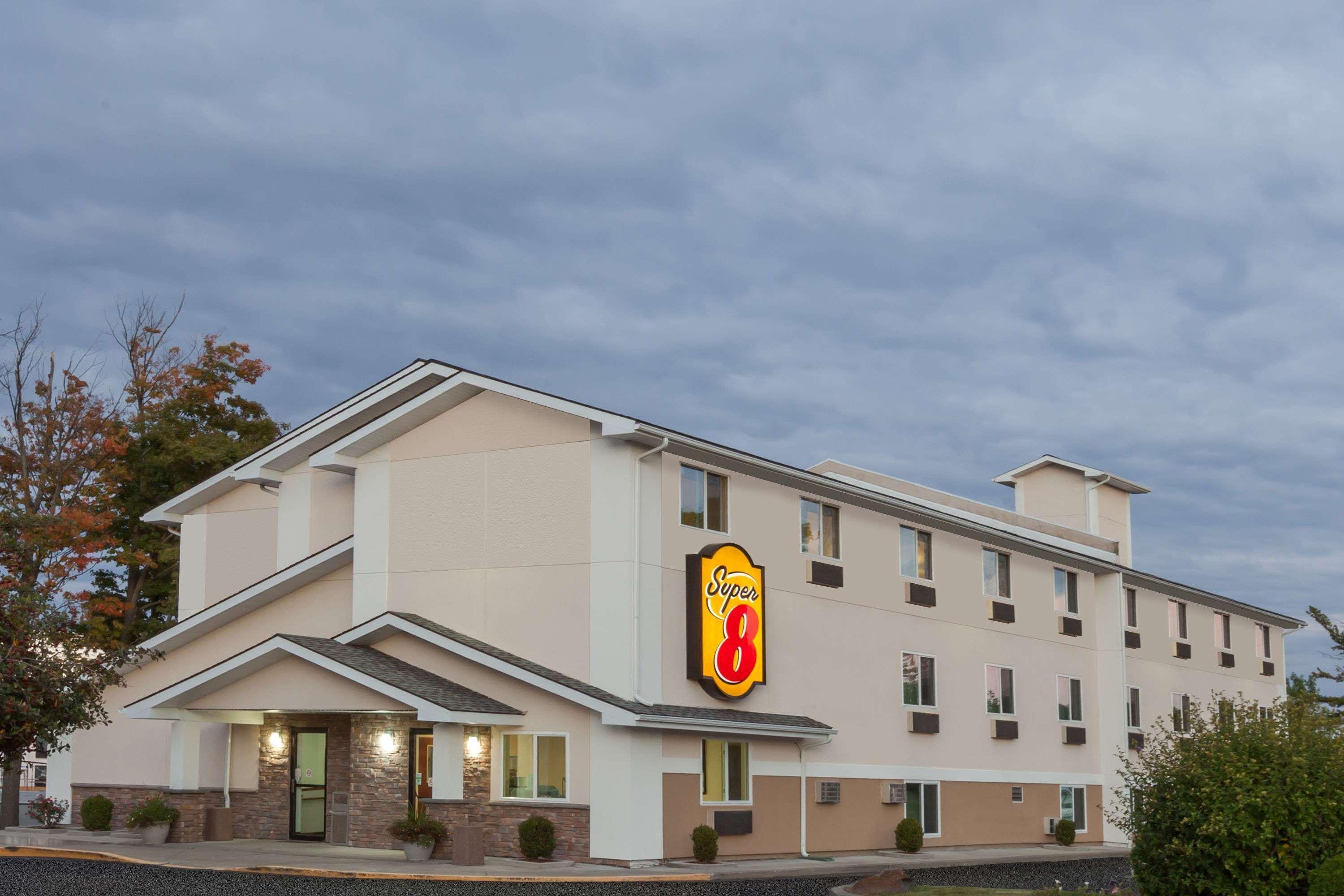 Super 8 By Wyndham Latham - Albany Airport Otel Dış mekan fotoğraf